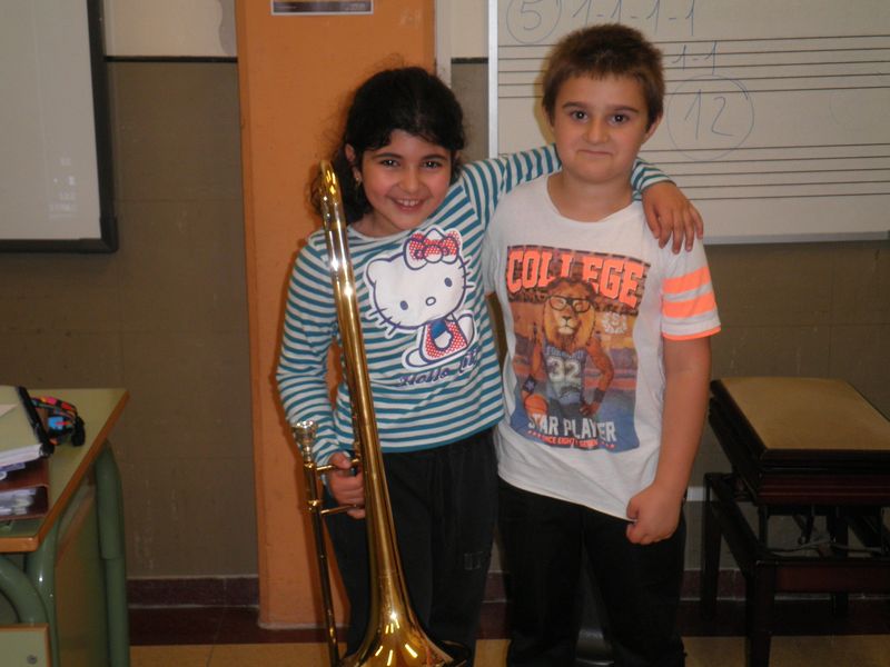 La última semana de clase, los alumnos/as de segundo A tuvimos la oportunidad de disfrutar de un mini-concierto de trombón, interpretado por María y Daniel , dos de nuestros compañeros. [&hellip;]