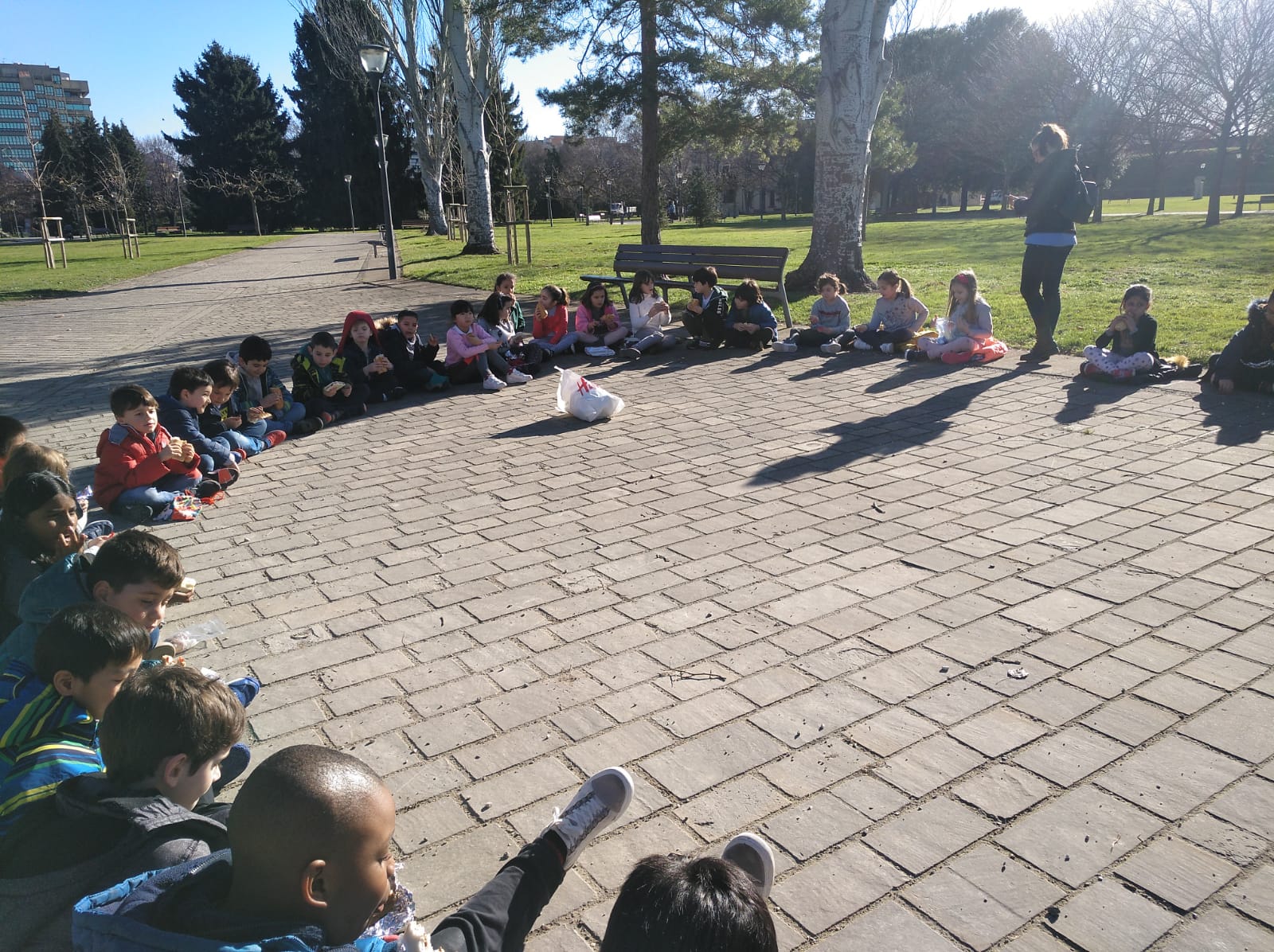 UNA MAÑANA EN EL TEATRO: El pasado miércoles 5 de febrero, el alumnado de 1º y 2º de Primaria fuimos a Baluarte para asistir a la obra «The tale of [&hellip;]