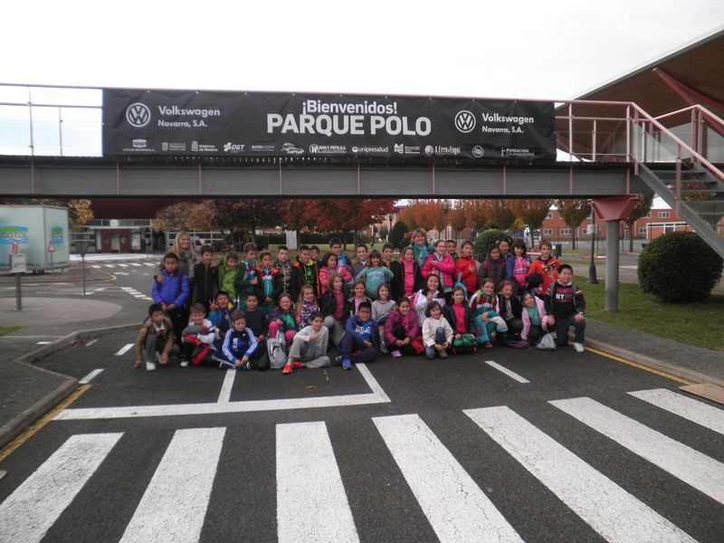 El alumnado de 4º de primaria hemos estado en Parque Polo donde hemos hecho muchos juegos, por ejemplo: montar en cars, en bicicleta, montar una rueda y contestar preguntas. También [&hellip;]