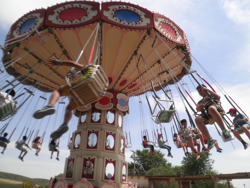 EXCURSIÓN A SENDA VIVA El alumnado de 4º de primaria para celebrar el final de curso, nos fuimos a visitar el parque de Senda Viva. Fue un día increíble.