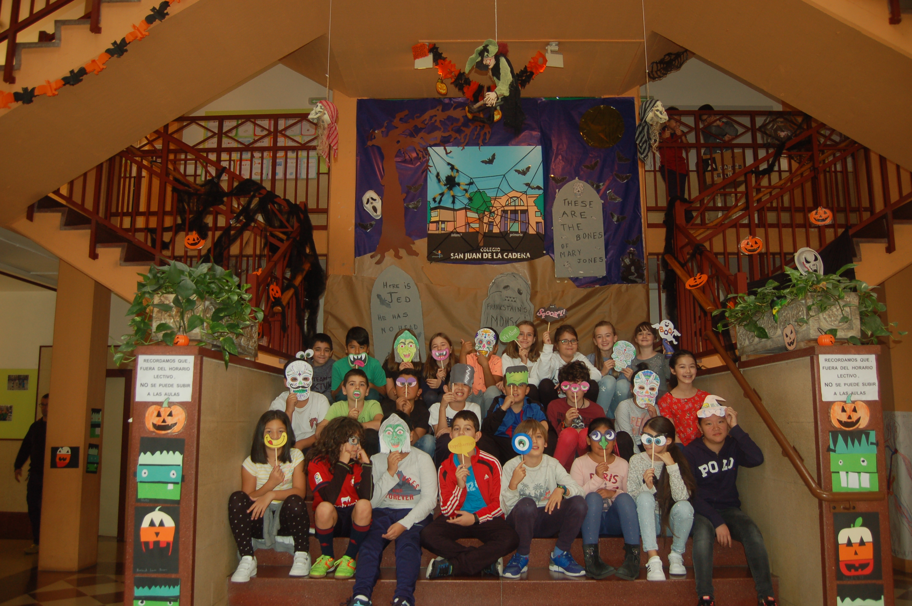 Aunque el día de Halloween se celebra oficialmente el 31 de octubre, nosotros lo adelantamos al día 30. Además, durante esa semana, en las clases se realizaron diversas actividades relacionadas [&hellip;]