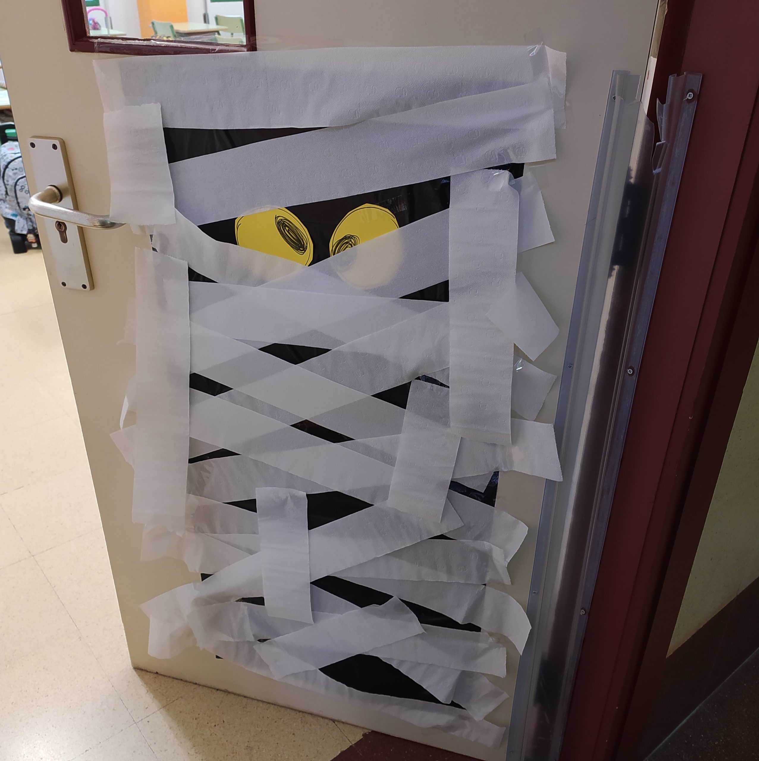 Las niñas y niños de Tercero de Educación Primaria han disfrutado con las actividades realizadas en clase. Para ello, nada mejor que realizar alguna manualidad y trabajar vocabulario a través [&hellip;]