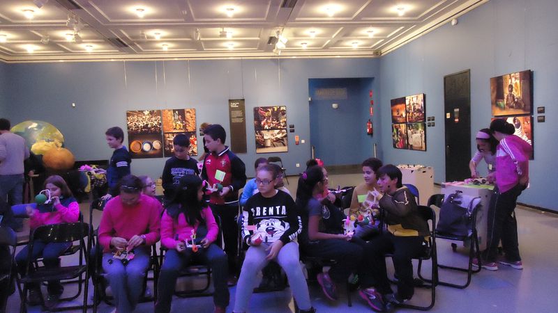 El laboratorio móvil de experimentación en el ámbito educativo-tecnológico de BQ visitó el Planetario de Pamplona para desarrollar una actividad con el alumnado de 6º B de San Juan de [&hellip;]
