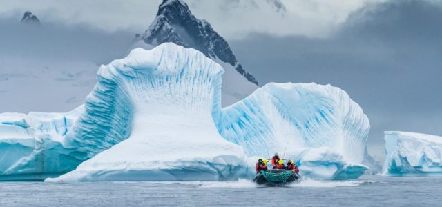 Los niños y niñas de 5 años estamos de expedición por el Polo Norte. Pero….¿cómo es el Polo Sur? ¿Qué animales vivirán allí? ¿Quién habitará ahí? Para despejar nuestras dudas, […]